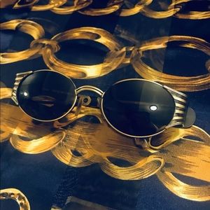 Vintage OG 90’s FENDI Sunglasses: MOD. FS 142